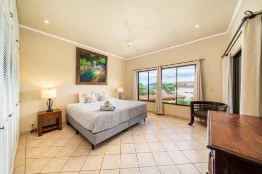 Sunrise #3, Ocean View Condo Steps From The Beach.