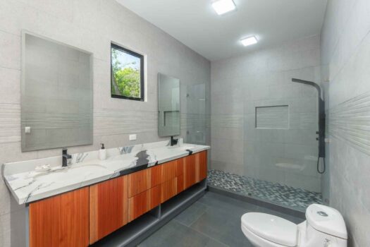 3-Bed Home with Guest Studio Just 5 Minutes from Tamarindo