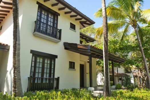 HACIENDA PINILLA A SUNSET CORNER VILLA IN THE PARADISE