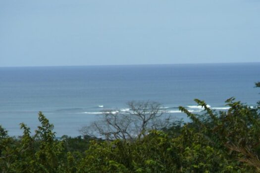 AMAZING WHITE WATER COASTAL BEACH, SURF VIEW GOLD COAST / BEST BUY COSTA RICA