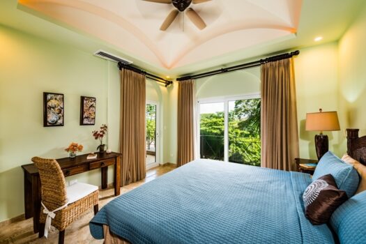 IDEAL BEACH CONDO, BEST AMENITIES, TAMARINO BEACH LOCATION