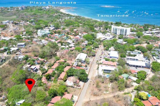 WALKING DISTANCE TO PRESTIGIOUS TAMARINDO BEACH- GREAT INVESTMENT