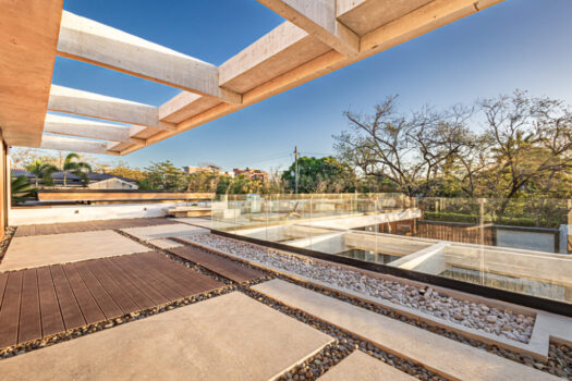 BRAND NEW MODERN HOME IN PLAYA LANGOSTA
