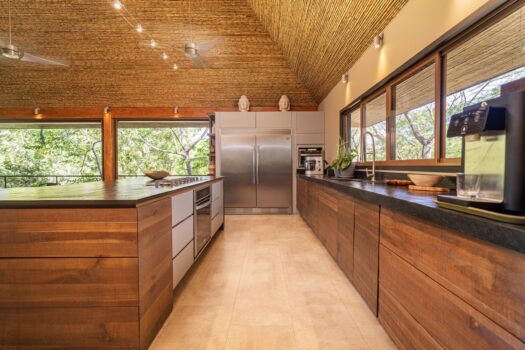 CASA ESCONDIDA – LUXURY RETREAT NEAR TAMARINDO