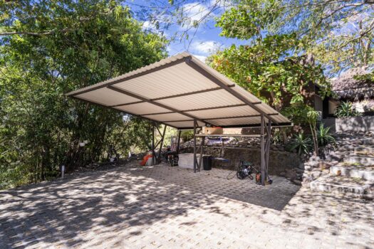 CASA ESCONDIDA – LUXURY RETREAT NEAR TAMARINDO