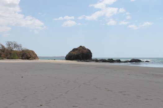 PARADISE PROPERTY – BEACHFRONT ESTATE OPPORTUNITY ON PRISTINE PLAYA VENTANA