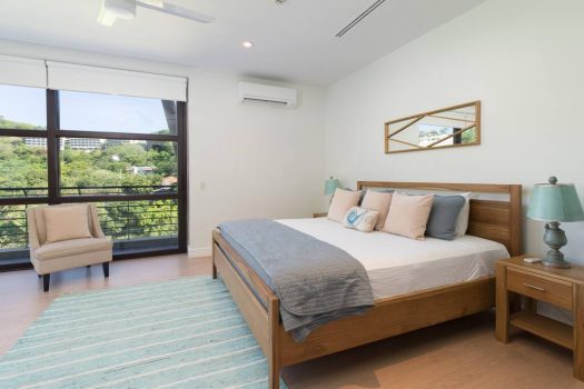 La Perla 161-Oceanview,Penthouse,Walking Distance