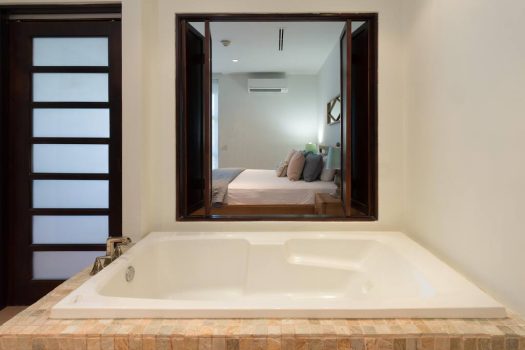 La Perla 161-Oceanview,Penthouse,Walking Distance