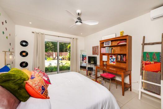 CASA SIEMPRE SABADO: WALK TO THE BEACH LUXURY HOME IN PLAYA BRASILITOS