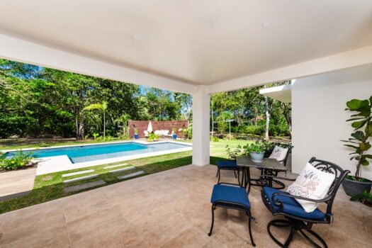 CASA SIEMPRE SABADO: WALK TO THE BEACH LUXURY HOME IN PLAYA BRASILITOS
