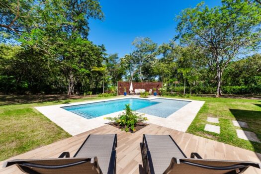 CASA SIEMPRE SABADO: WALK TO THE BEACH LUXURY HOME IN PLAYA BRASILITOS