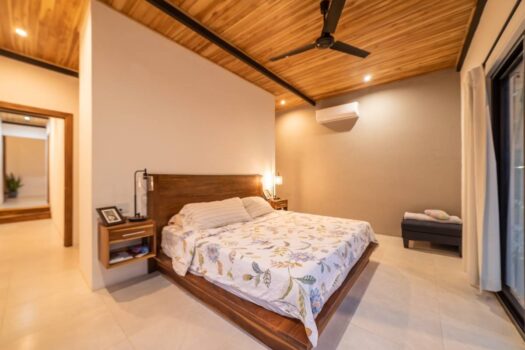 TRANQUIL LUXURY SPACIOUS HOME WITH INDEPENDENT APARTMENT