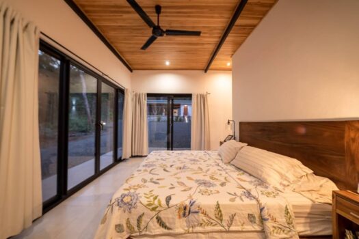 TRANQUIL LUXURY SPACIOUS HOME WITH INDEPENDENT APARTMENT