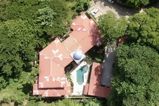 SURF SIDE CONDO – READY TO GO!!