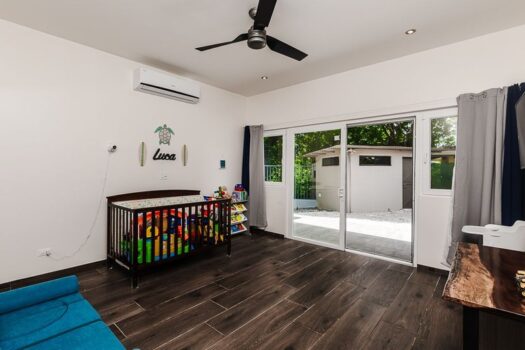 Casa Amani: Walking Distance to the Beach and Downtown Tamarindo!