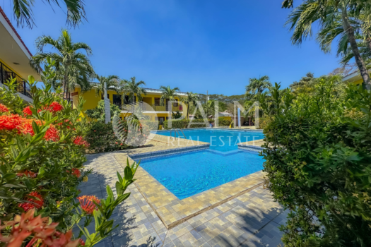 Albatros Ground Floor 2Bed /2 bath Condo