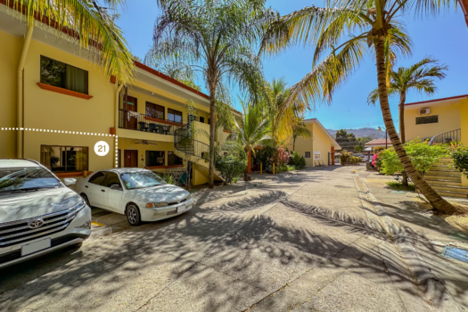 Cocomarindo 21 – Ground Floor One Bed with a back terrace!