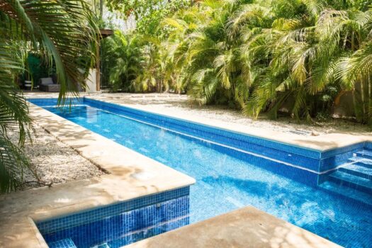 Beautiful home with a extra Guest house in Avellanas