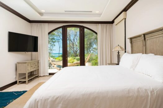 BEACH FRONT LUXURY HOUSE IN HACIENDA PINILLA – CASA SERENA