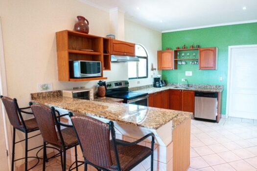 Sunrise Condo #18 – 3BR, 2BA Ocean-View Condo Across from the Beach in Tamarindo!
