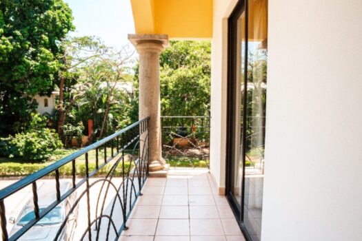 Sunrise Condo #18 – 3BR, 2BA Ocean-View Condo Across from the Beach in Tamarindo!