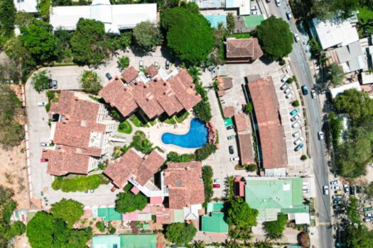 Sunrise Condo #18 – 3BR, 2BA Ocean-View Condo Across from the Beach in Tamarindo!