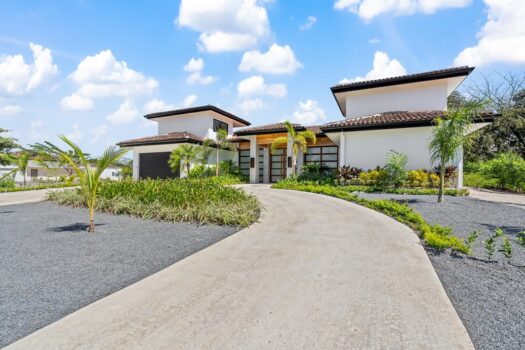 DREAM VILLA IN HACIENDA PINILLA GATED COMMUNITY
