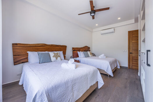 STUNNING 6 BEDROOMS VILLA IN PRESTIGIOUS HACIENDA PINILLA GATED COMMUNITY