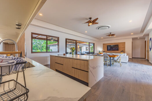 STUNNING 6 BEDROOMS VILLA IN PRESTIGIOUS HACIENDA PINILLA GATED COMMUNITY