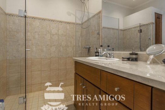 OCEAN BREEZE CONDO IN PLAYA HERMOSA