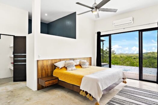 Breathtaking valley views Villa Chila, main home plus guest house