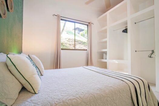 Breathtaking valley views Villa Chila, main home plus guest house