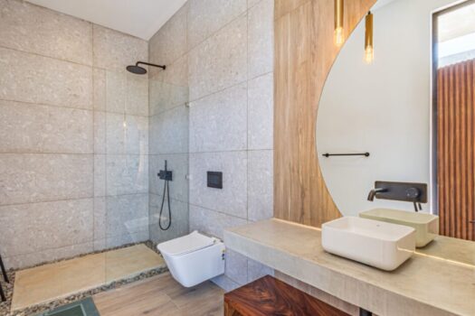 BRAND NEW MODERN HOME IN PLAYA LANGOSTA