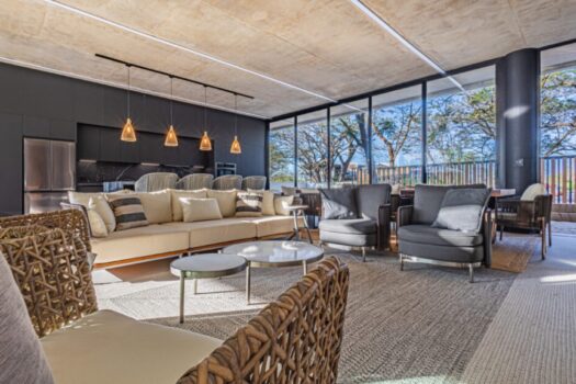 BRAND NEW MODERN HOME IN PLAYA LANGOSTA