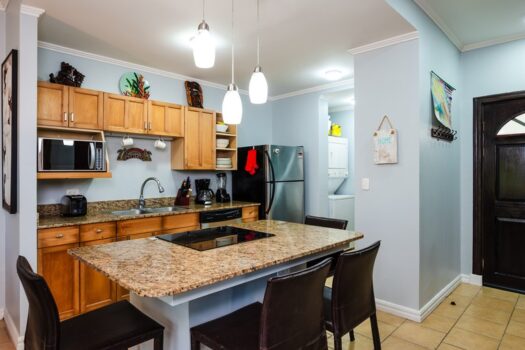 Surfside Tower, Unit 202: Two Minutes Walk to Potrero Beach!