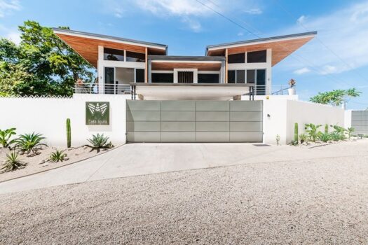 Casa Aguila: Near the Coast House for Sale in Playa Grande