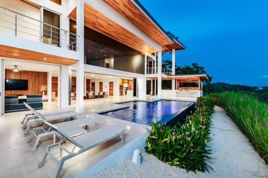 Casa Aguila: Near the Coast House for Sale in Playa Grande