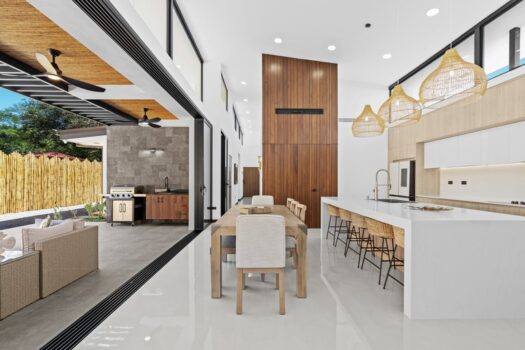 Casa Agua Marina: Newly completed masterpiece just steps to the beach in the gated community of Catalina Cove