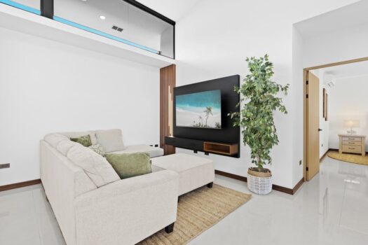 Casa Agua Marina: Newly completed masterpiece just steps to the beach in the gated community of Catalina Cove