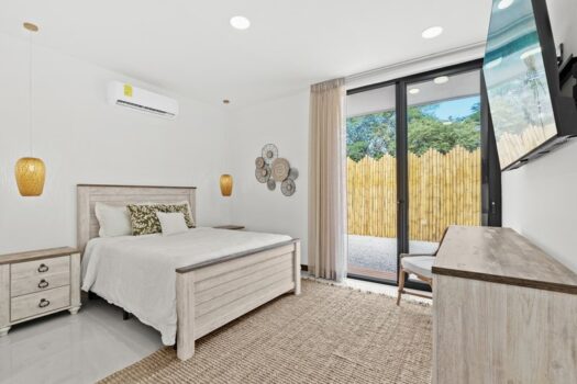 Casa Agua Marina: Newly completed masterpiece just steps to the beach in the gated community of Catalina Cove