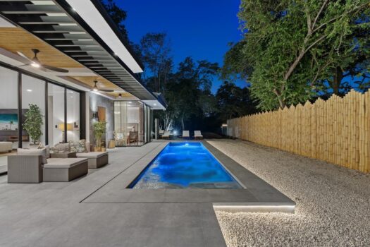 Casa Agua Marina: Newly completed masterpiece just steps to the beach in the gated community of Catalina Cove