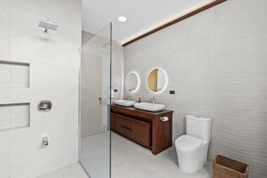 Casa Agua Marina: Newly completed masterpiece just steps to the beach in the gated community of Catalina Cove