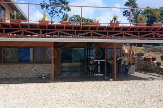 Casa Naranjal: An Exclusive Investment Opportunity in Costa Rica 🏡🌄