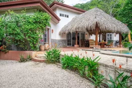 2 Houses With Pool and Beautiful Garden In Finca Panamá