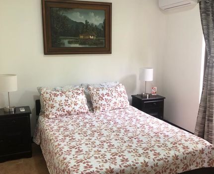 4 Bedroom House, 6 Mins Away From Playa Grande in Matapalo