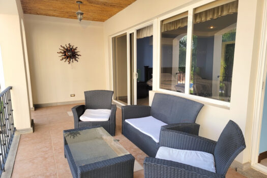 Peninsula T1-39 ~ One Bedroom Gem in The Heart of Playa Langosta