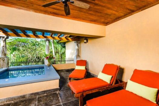 La Esquina #10- Ocean View Penthouse Langosta Beach