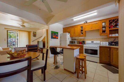 Tropical Dreams Townhome 1 – Rooftop terrace with a peak-a-boo oceanview