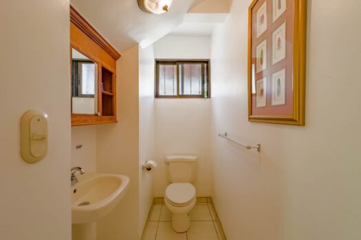 Tropical Dreams Townhome 1 – Rooftop terrace with a peak-a-boo oceanview