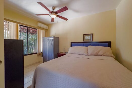 Tropical Dreams Townhome 1 – Rooftop terrace with a peak-a-boo oceanview